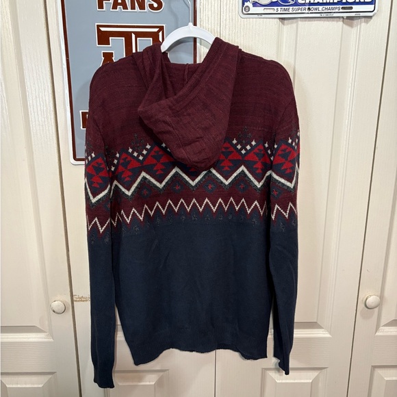 American Eagle Seriously Soft Hoodie Sweater - Picture 4 of 8
